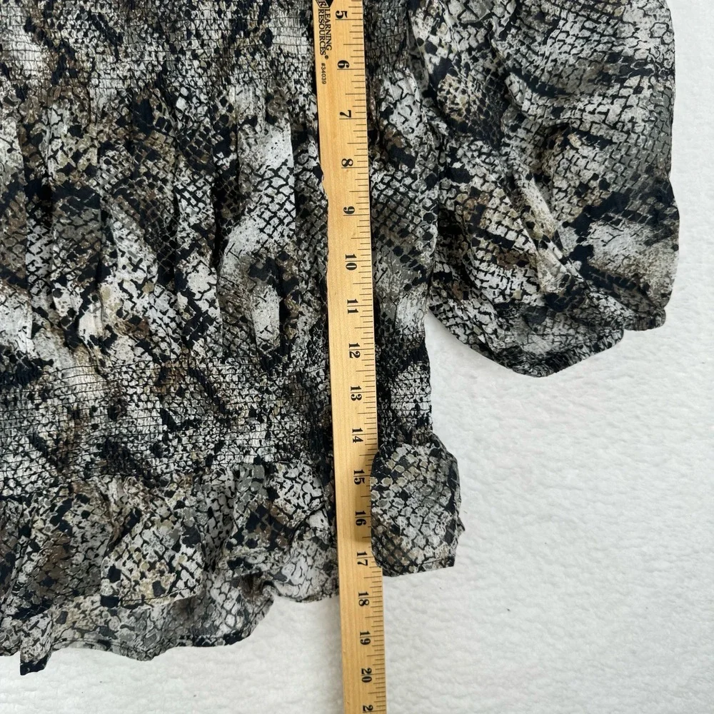 Free People Gray XOXO Blouse Snake Print Puff Sleeve Smocked Crop Top Small NWOT